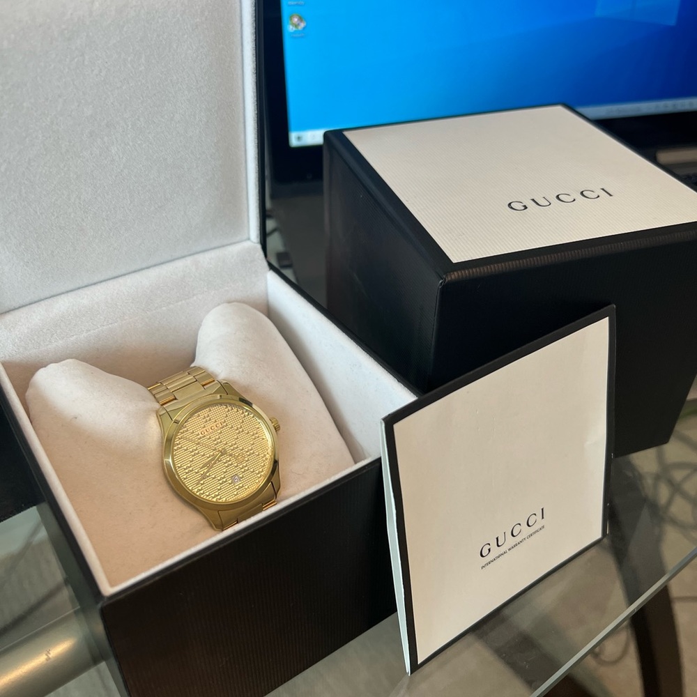 Gucci unisex timeless 38mm watch